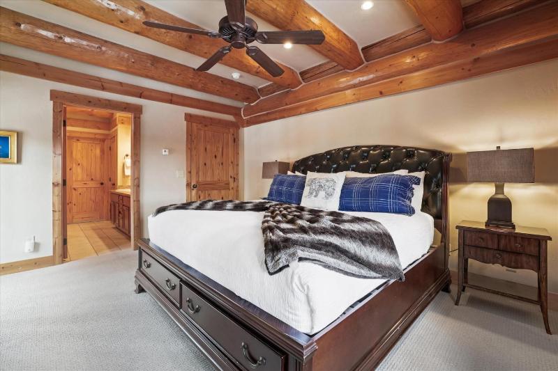 Fireside Retreat: Highlands Log Home Hot Tub & Fireplace Peak Views! - image 46