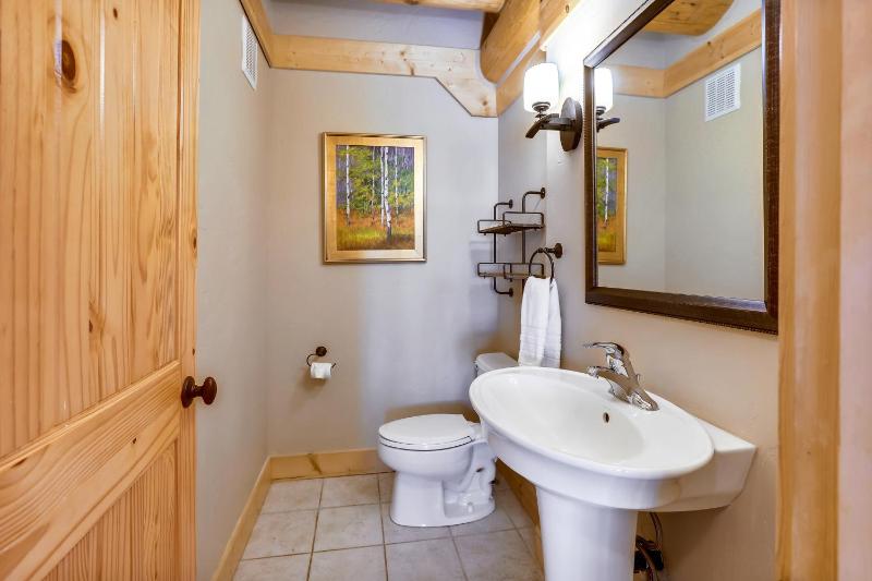 Fireside Retreat: Highlands Log Home Hot Tub & Fireplace Peak Views! - image 43