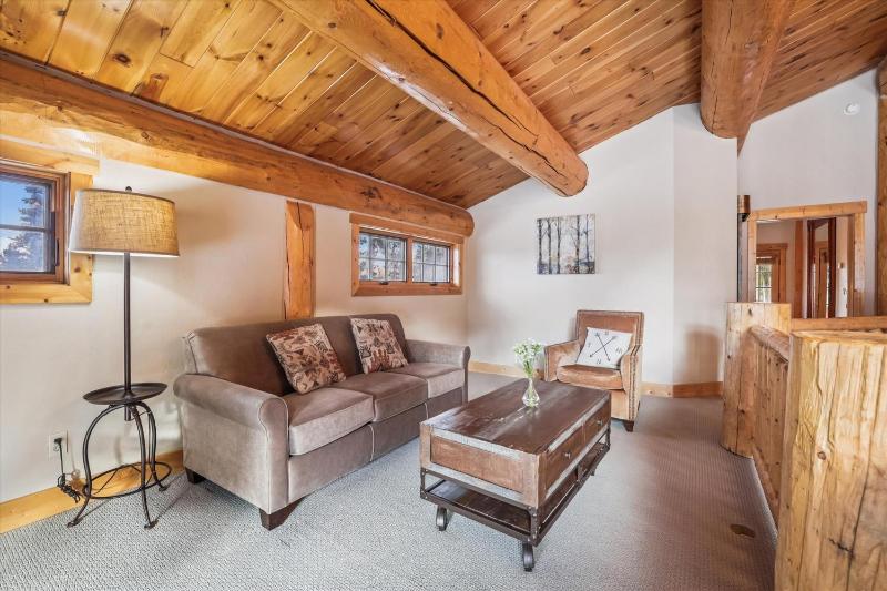 Fireside Retreat: Highlands Log Home Hot Tub & Fireplace Peak Views! - image 47
