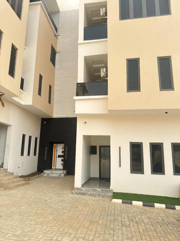 Luxury Studio Apartment - image 11