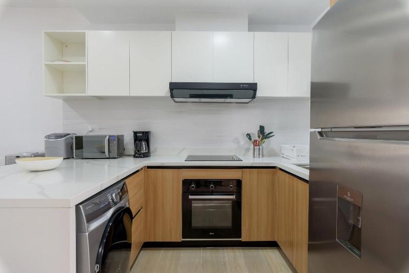New condo with direct access to the pool - image 29