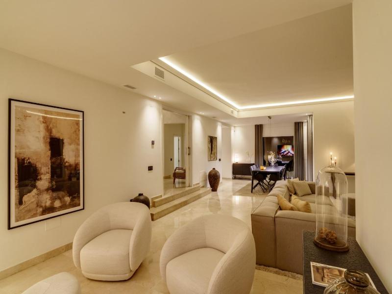 Luxury Family Villa for in Marbella - image 26