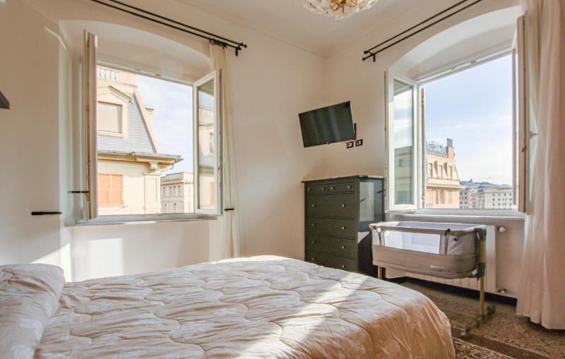 3 Bedroom Nice Apartment In Genova - image 18