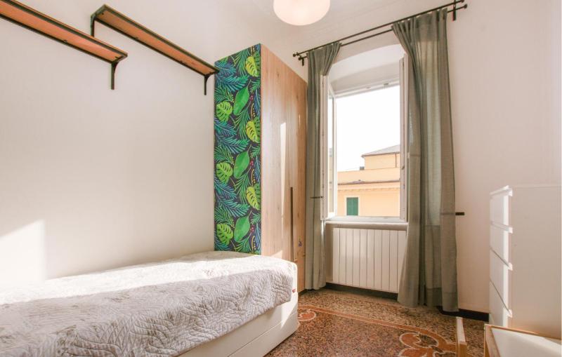 3 Bedroom Nice Apartment In Genova - image 12