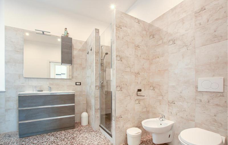 3 Bedroom Nice Apartment In Genova - image 15