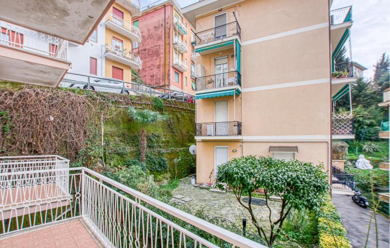 Lovely Apartment In Rapallo With Wifi - image 11