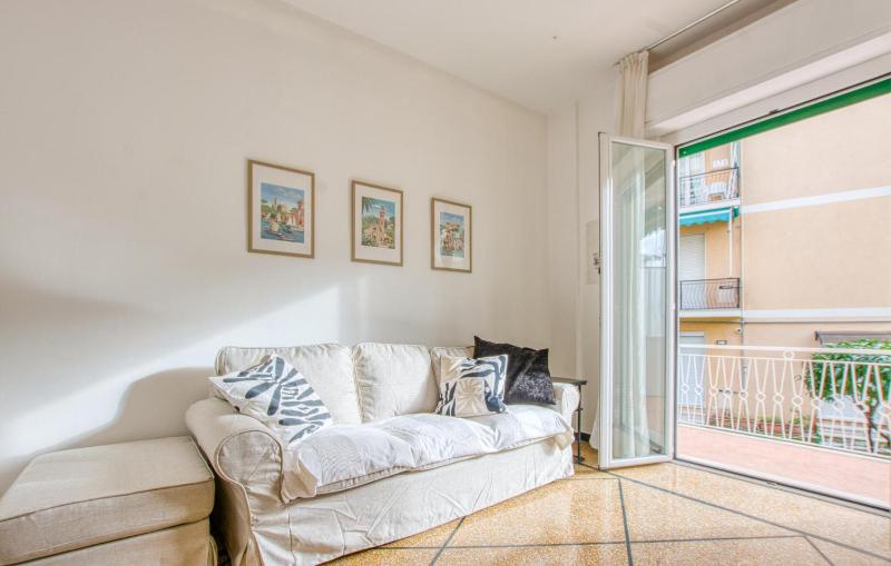 Lovely Apartment In Rapallo With Wifi - image 14