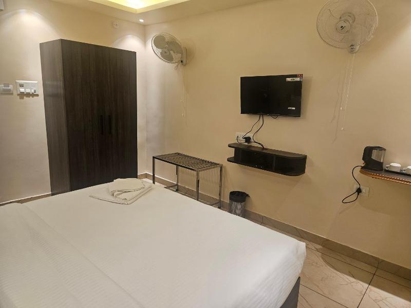 Shahenshah Hotel in Civil Lines Prayagraj - image 24