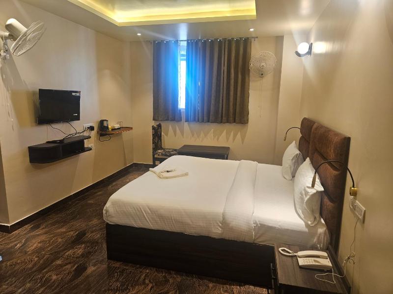 Shahenshah Hotel in Civil Lines Prayagraj - image 27
