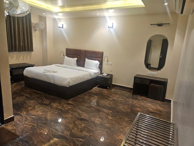 Shahenshah Prayagraj - image 18
