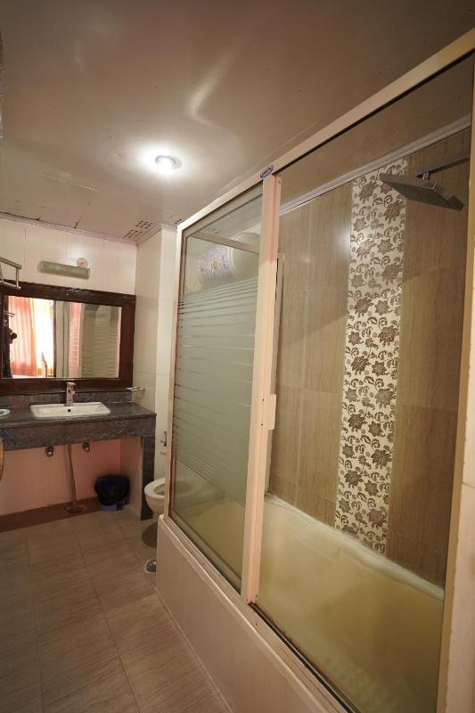 Royal Palace Resort Bhagsunag - Family & Couple Friendly Hotel in McLeod Ganj #RoyalPalaceResortBhagsunag #RoyalPalaceResort #BhagsunagHotel #HotelInMcLeodGanj #FamilyFriendlyHotel #CoupleFriendlyHotel #HotelNearBhagsuWaterfall #DharamshalaHotels #Himacha - image 26