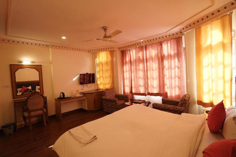 Royal Palace Resort Bhagsunag - Family & Couple Friendly Hotel in McLeod Ganj #RoyalPalaceResortBhagsunag #RoyalPalaceResort #BhagsunagHotel #HotelInMcLeodGanj #FamilyFriendlyHotel #CoupleFriendlyHotel #HotelNearBhagsuWaterfall #DharamshalaHotels #Himacha - image 29