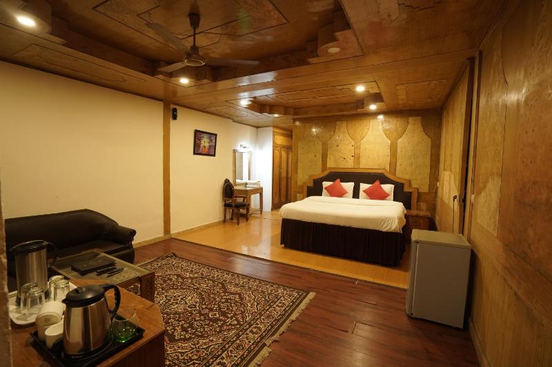 Royal Palace Resort Bhagsunag - Family & Couple Friendly Hotel in McLeod Ganj #RoyalPalaceResortBhagsunag #RoyalPalaceResort #BhagsunagHotel #HotelInMcLeodGanj #FamilyFriendlyHotel #CoupleFriendlyHotel #HotelNearBhagsuWaterfall #DharamshalaHotels #Himacha - image 13