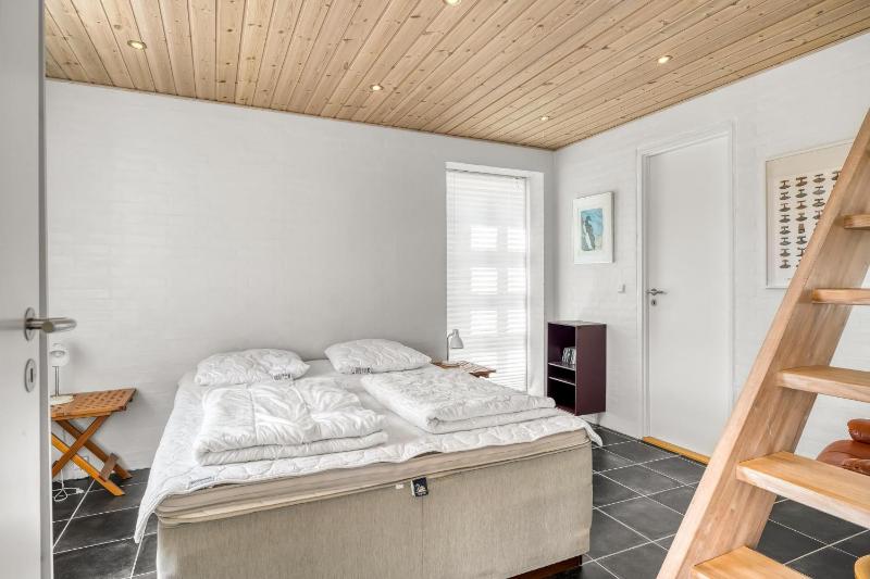 Lovely Holiday Home With Wilderness Bath And Outdoor Sauna Centrally Located In Klitmøller - image 8