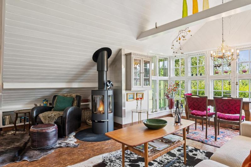 Well-Located Cottage Offering Peace Nature And Spacious Outdoor Areas - image 7
