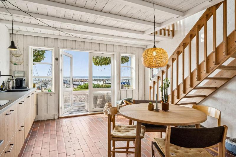 Exclusive Holiday Home With Stunning Marina Views In Ebeltoft - image 14