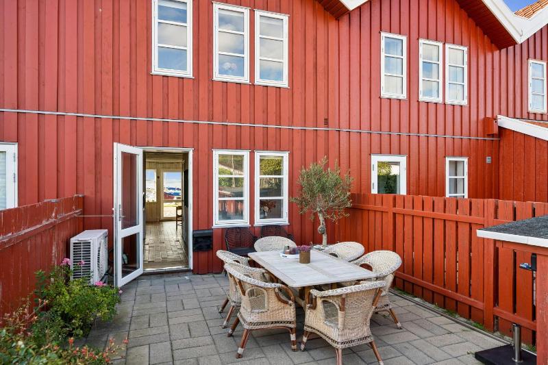 Exclusive Holiday Home With Stunning Marina Views In Ebeltoft - image 6