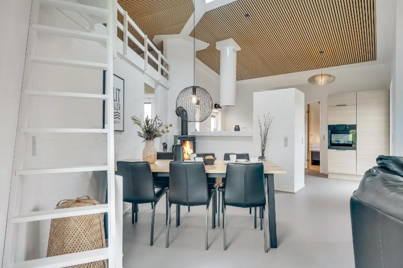 Lovely Hot-Tub House In Klitmøller 100 Meters From The North Sea - image 23