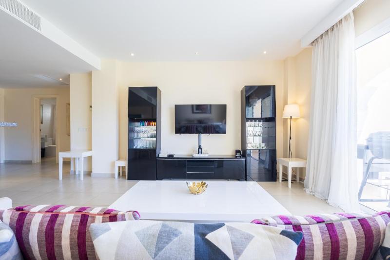 Iberostate 2BR Apartment - BBQ Terrace Lake & Golf Views Beach Club Access - image 5