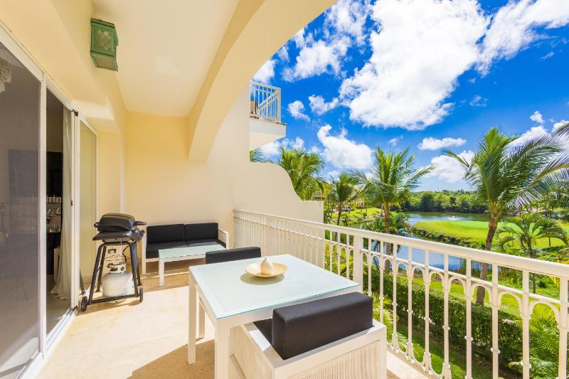 Iberostate 2BR Apartment - BBQ Terrace Lake & Golf Views Beach Club Access - image 44