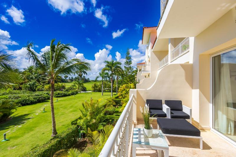 Iberostate 2BR Apartment - BBQ Terrace Lake & Golf Views Beach Club Access - image 12