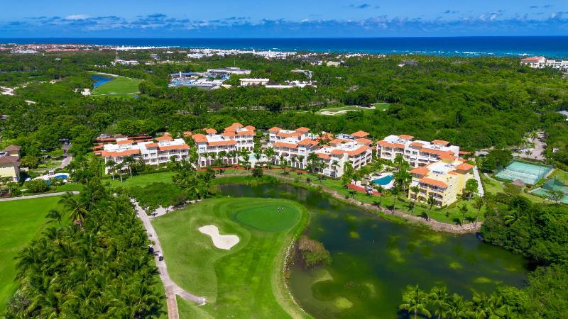 Iberostate 2BR Apartment - BBQ Terrace Lake & Golf Views Beach Club Access - image 33