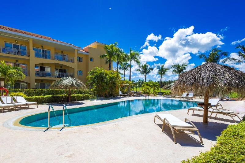 Iberostate 2BR Apartment - BBQ Terrace Lake & Golf Views Beach Club Access - image 30