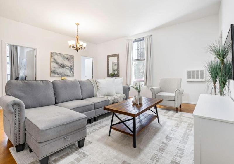 Prime Location Upper Manhattan Furnished Apartment June To Aug 90 Days Stay Required - image 12