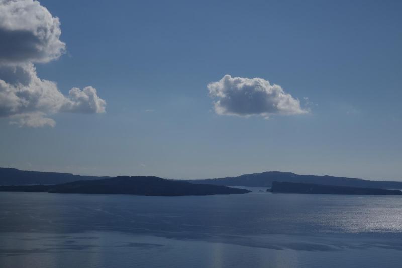 One-Bedroom Apartment with Private Terrace and Caldera View image 3