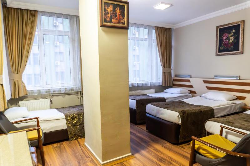 Tac Hotel - image 13