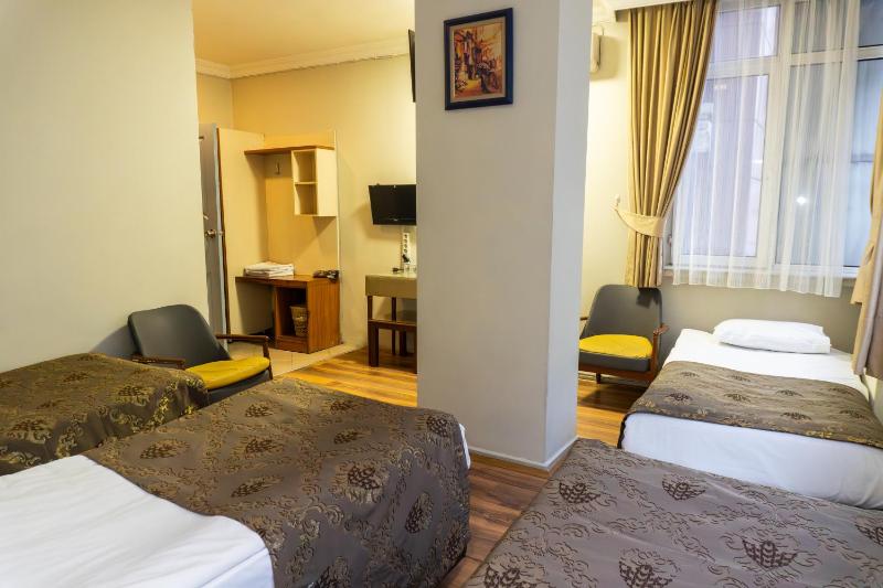 Tac Hotel - image 16
