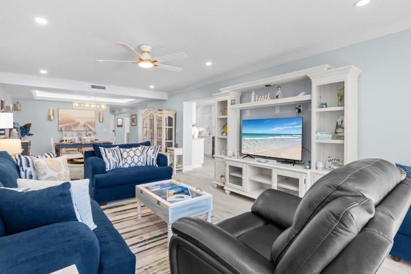 Lighthouse Point 121 - image 35