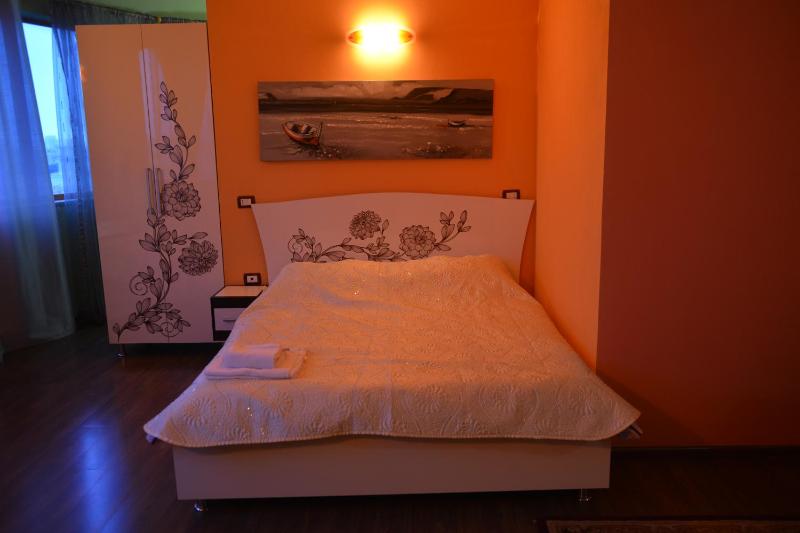 Standard Suite image 3