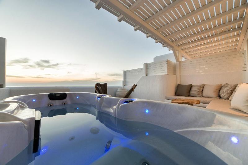 Anna Platanou Suites - image 1