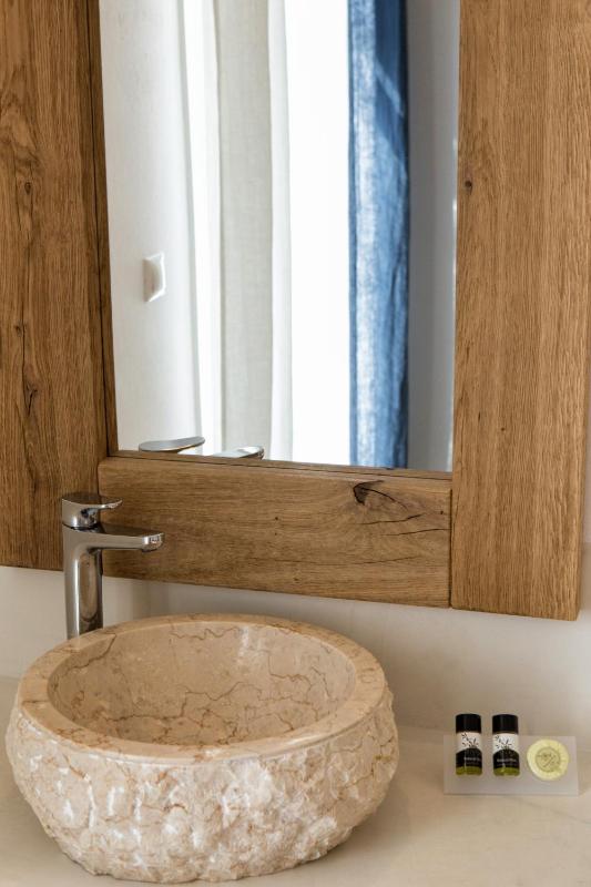 Anna Platanou Suites - image 31