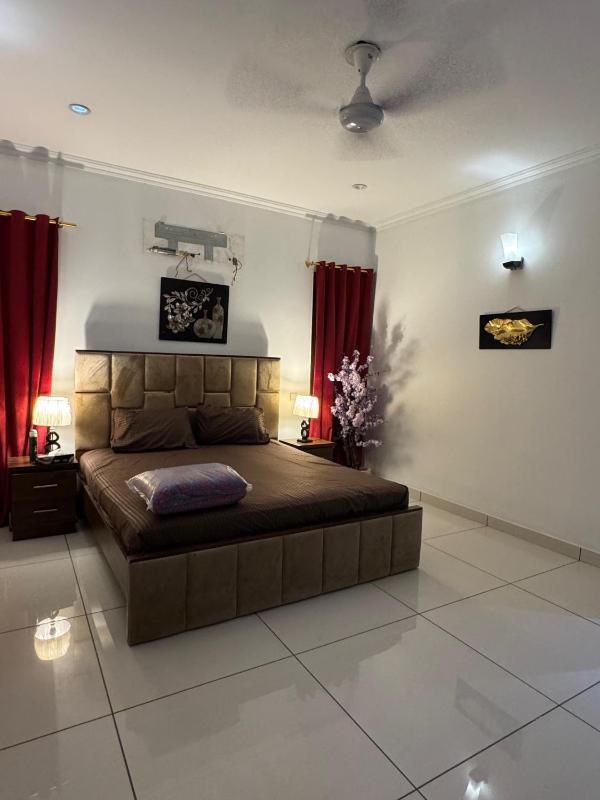 Luxurious Home DHA - image 7