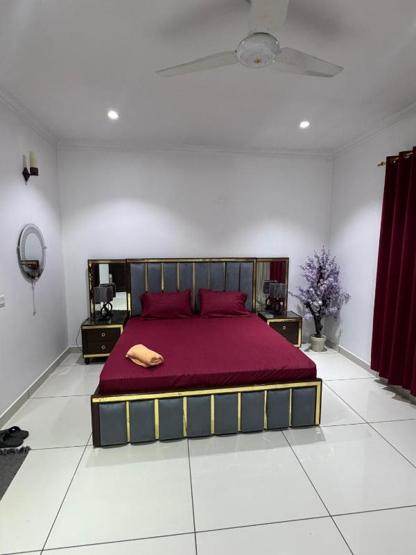 Luxurious Home DHA - image 12