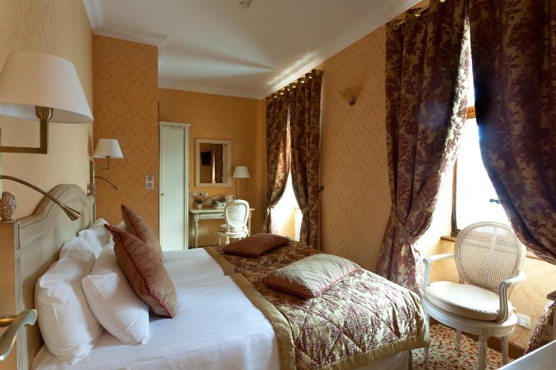 Twin Room image 1