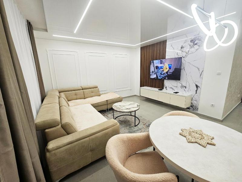 Diva D Luxury Residence - image 9