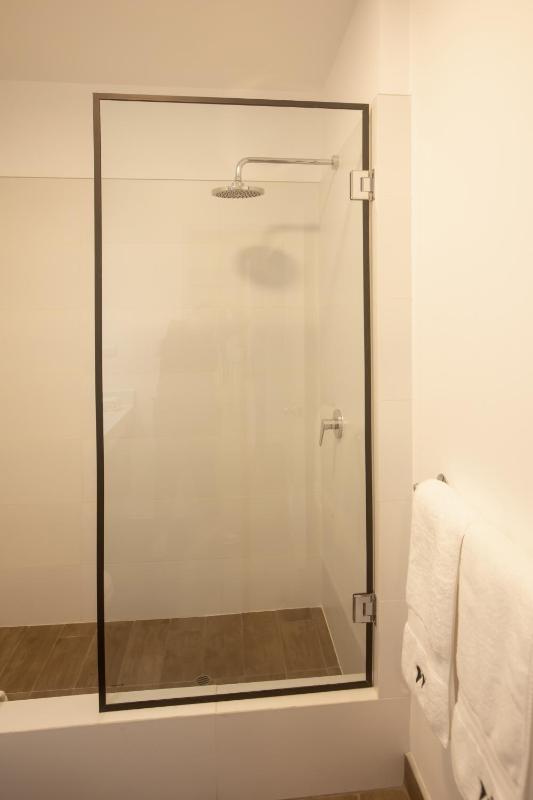 Luxury 2BR in Miraflores near Malecón with parking - image 16