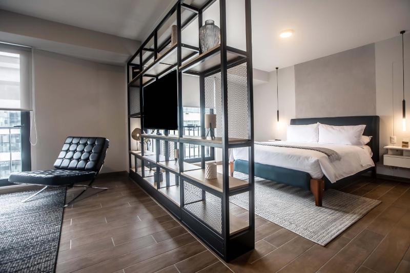 Luxury 2BR in Miraflores near Malecón with parking - image 13