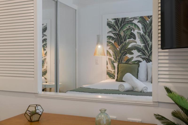 Palm Views at Coral Apartments - image 22