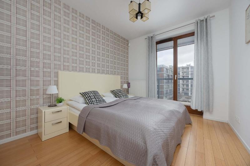 Big Family Apartment for 8 People with Garage and Balcony by Noclegi Renters - image 14