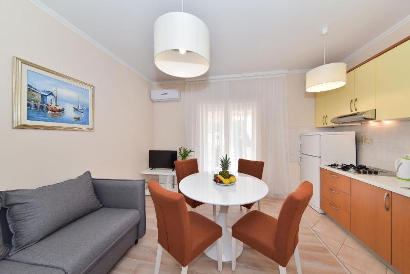 Apartments Medanic - image 11