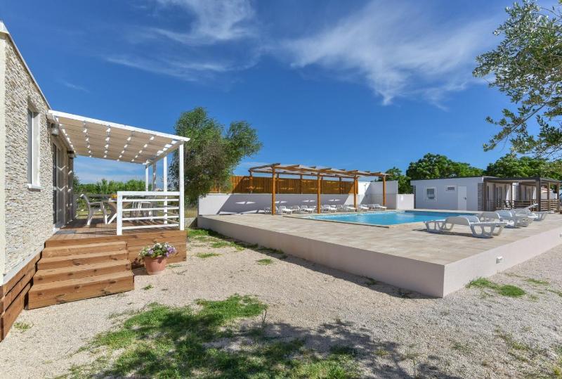 Camp Medanic - image 9