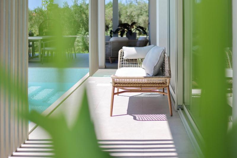 Luxury villa La Casa with heated pool and sauna - image 23