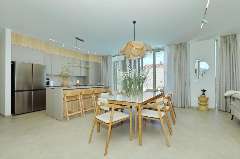 Luxury villa La Casa with heated pool and sauna - image 21