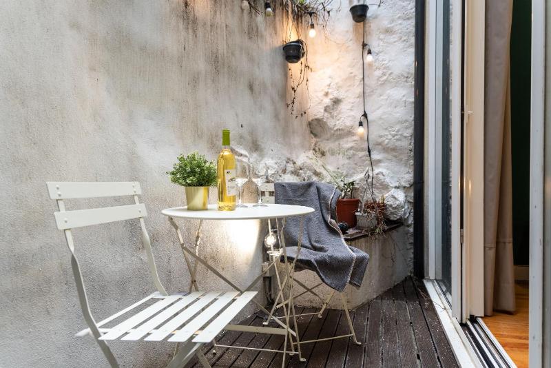 BmyGuest - Patio de Santa Catarina Apartment - image 35