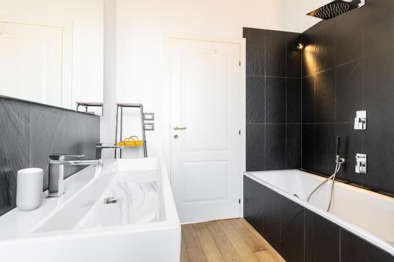 Riva Reno Apartment - image 11