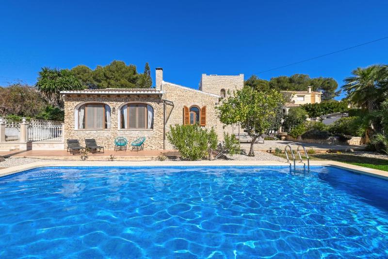Casa Montana by Aguilarent - image 1